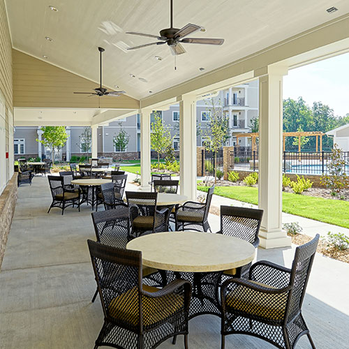 Towne Club at Windermere exterior porch